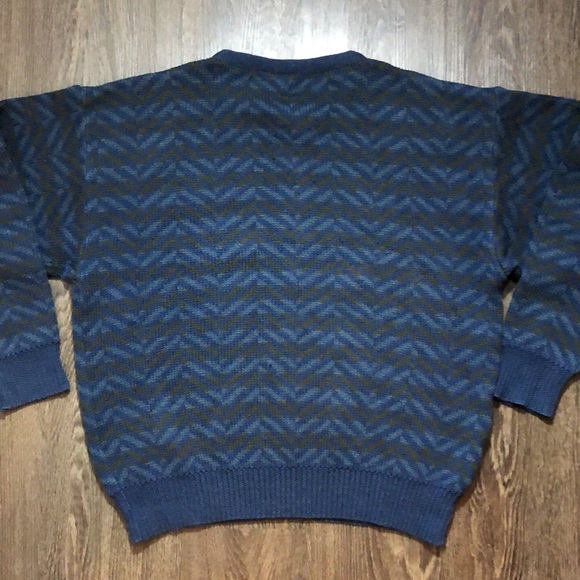 Vintage Emanual Ungaro Paris 100% Wool Sweater - Picture 13 of 15